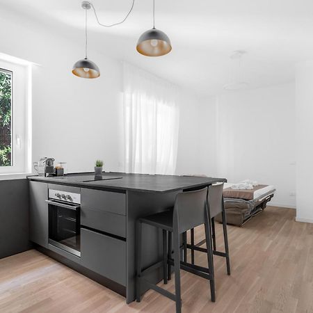Mi Casa - Appartamento In Ponte Nuovo มิลาน ภายนอก รูปภาพ