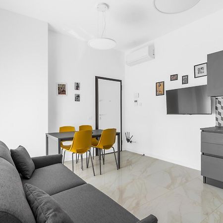 Mi Casa - Appartamento In Ponte Nuovo มิลาน ภายนอก รูปภาพ